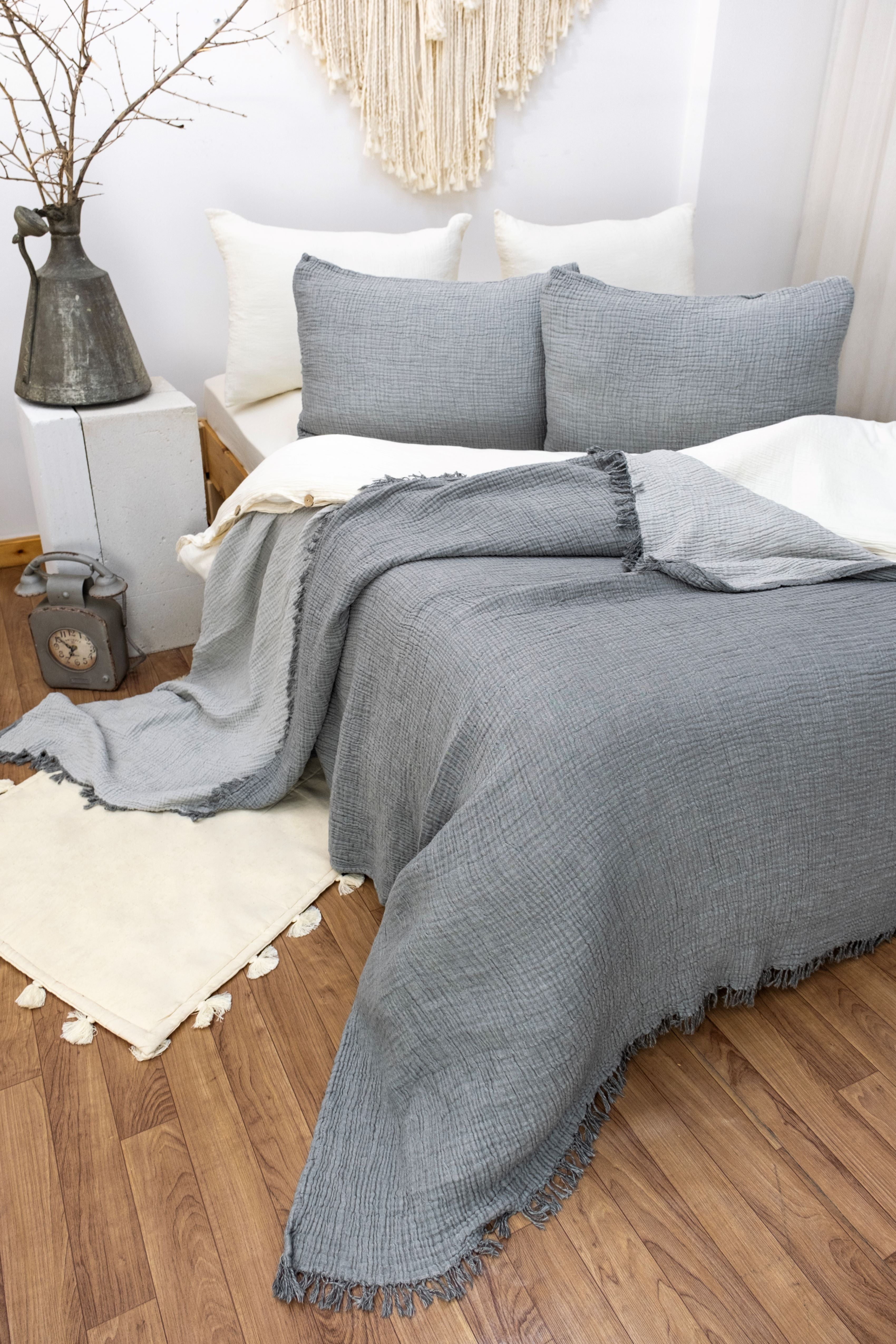 Serenity Soft Muslin Quilt - Light Gray