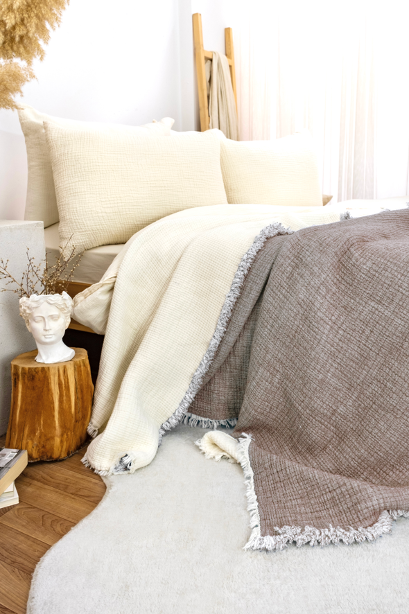 Hazea Muslin Blanket - Dark Brown
