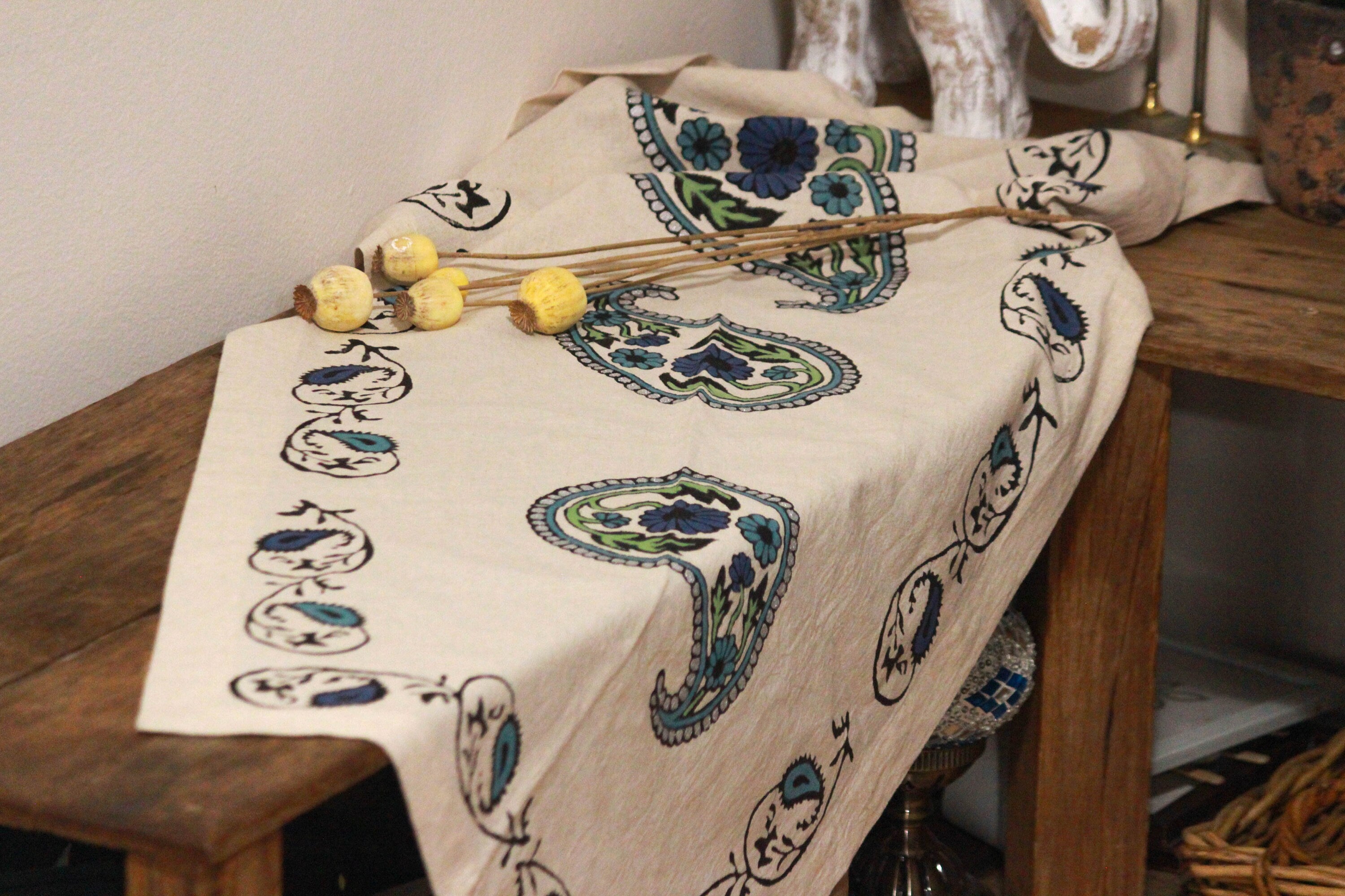 From everyday dining to casual get-together, make a statement with our table runners. With our unique and different table runner patterns